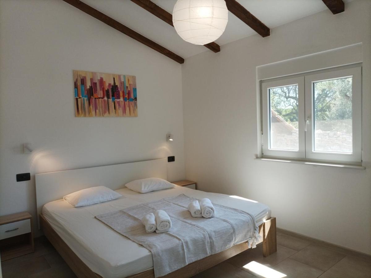 Apartamento Marti'S House In The Olive Grove Fažana Exterior foto